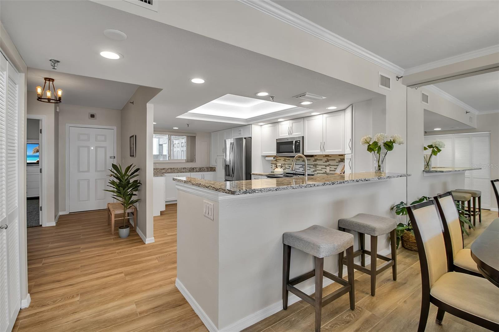 Image 9 of 45 For 1485 Gulf Of Mexico Drive 303