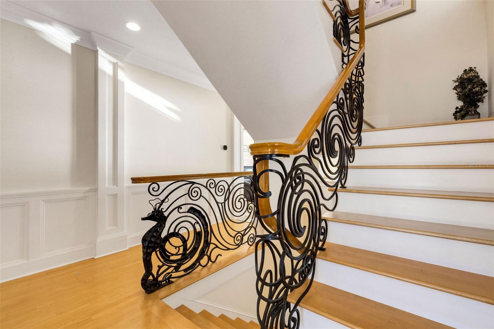 Image 23 of 71 For 13423 Gulf Lane