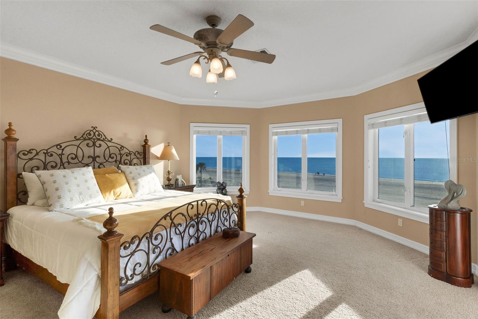 Image 28 of 71 For 13423 Gulf Lane