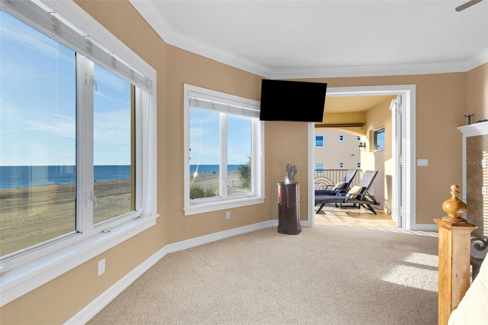 Image 33 of 71 For 13423 Gulf Lane