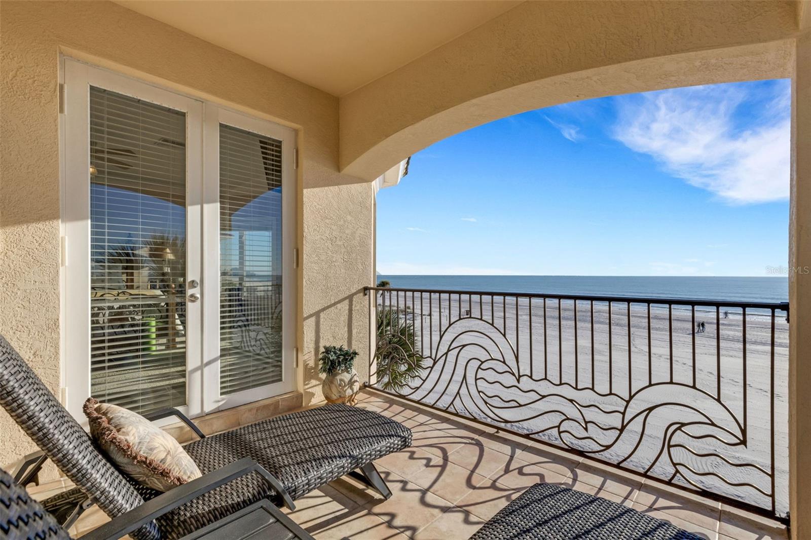 Image 38 of 71 For 13423 Gulf Lane