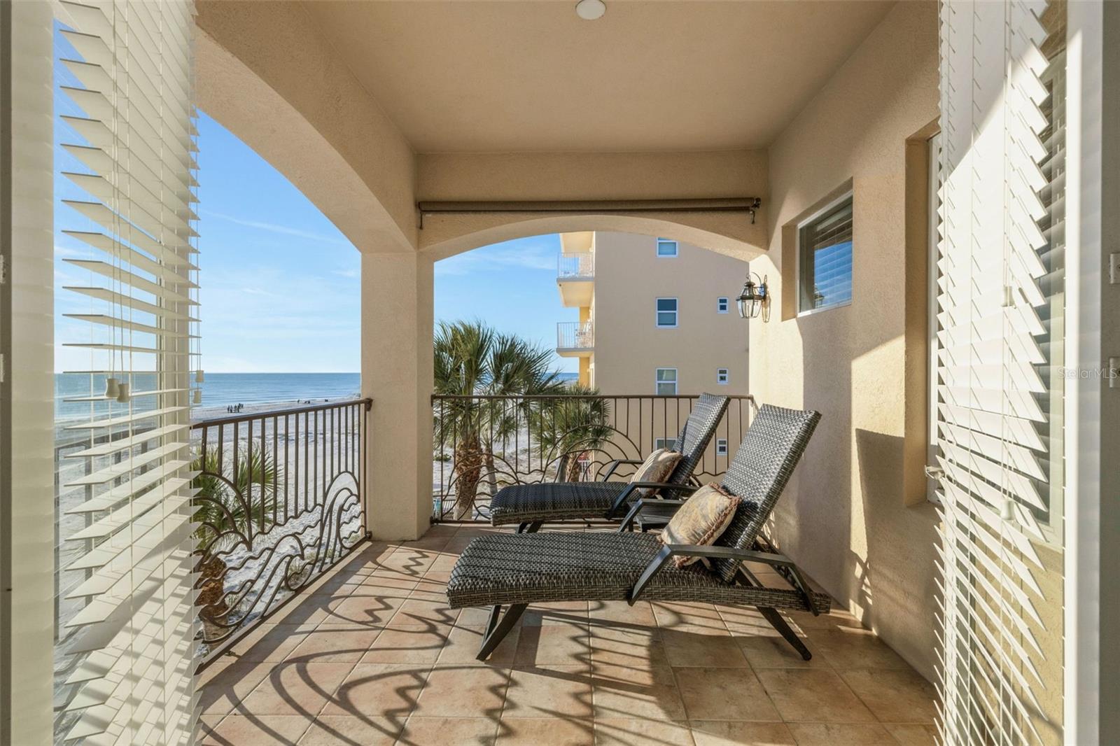 Image 40 of 71 For 13423 Gulf Lane