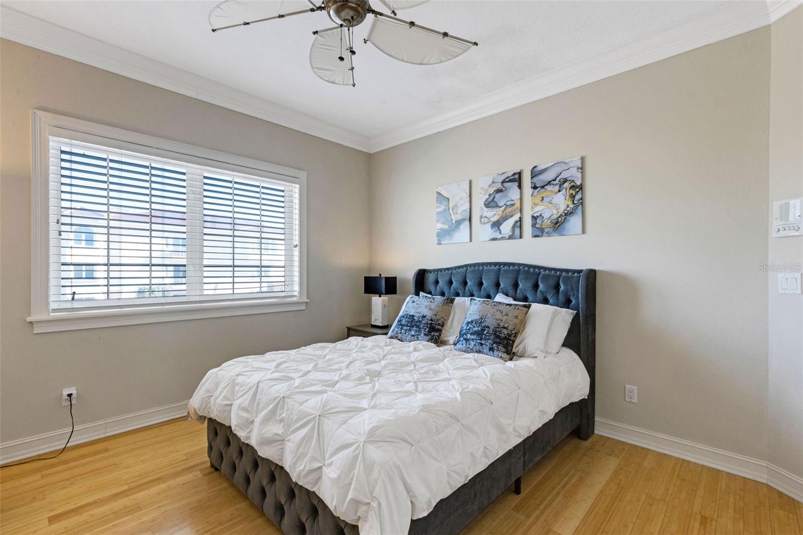 Image 45 of 71 For 13423 Gulf Lane