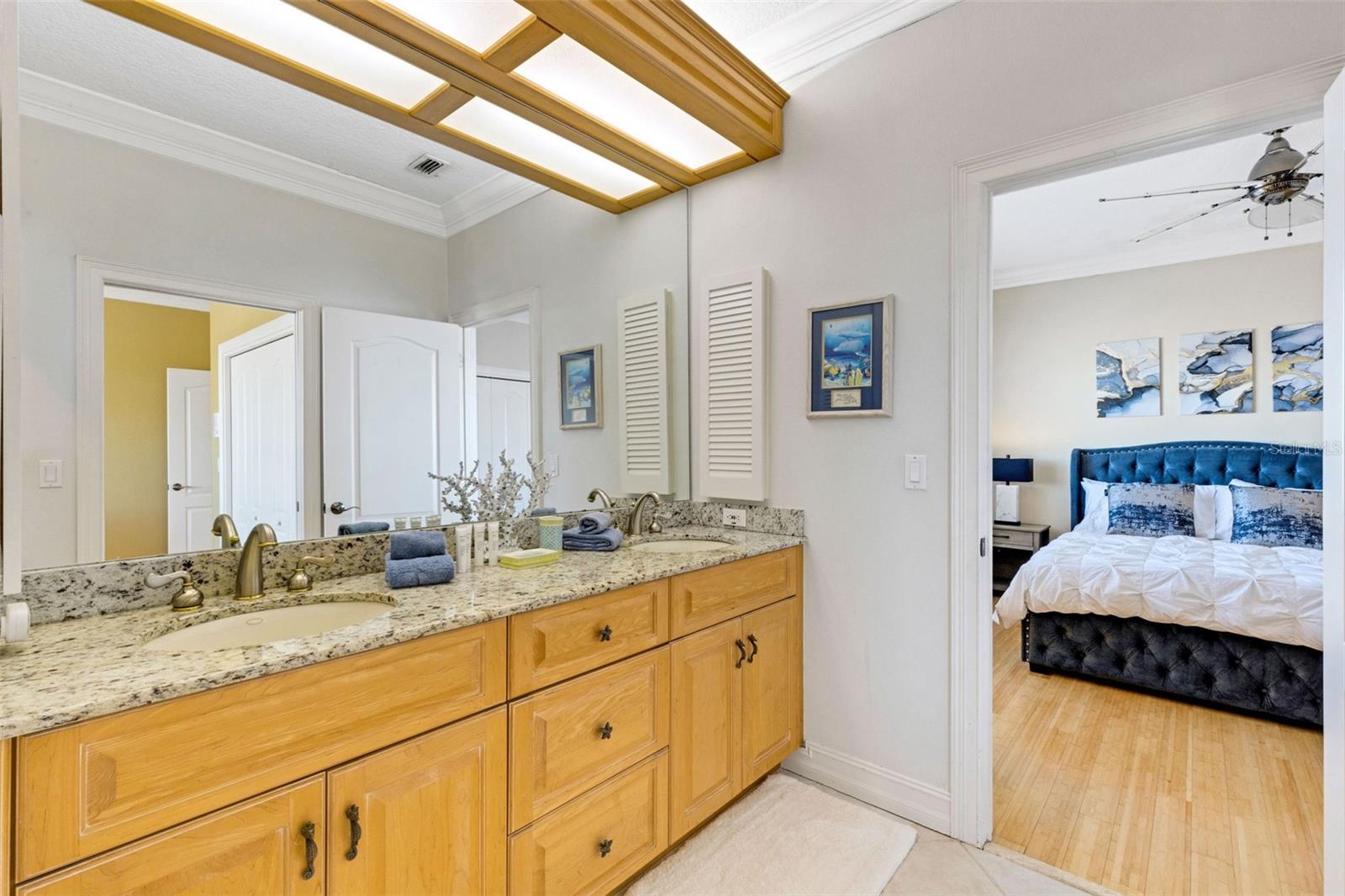 Image 50 of 71 For 13423 Gulf Lane