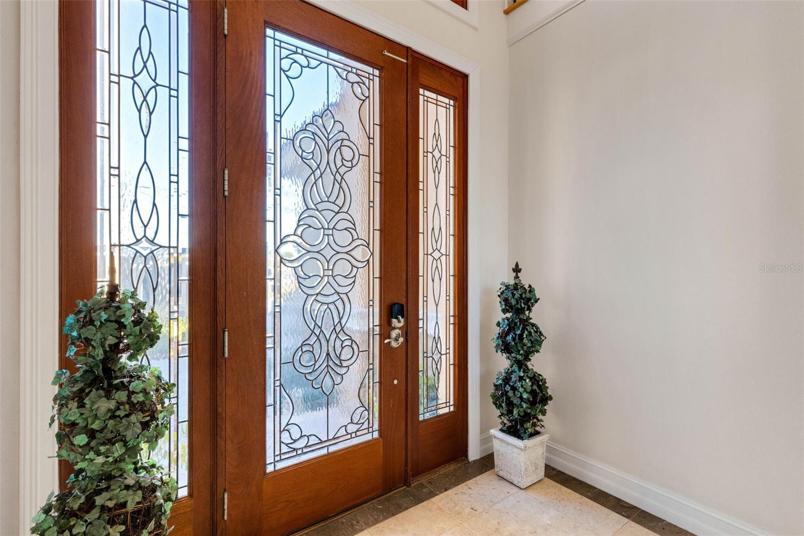 Image 6 of 71 For 13423 Gulf Lane