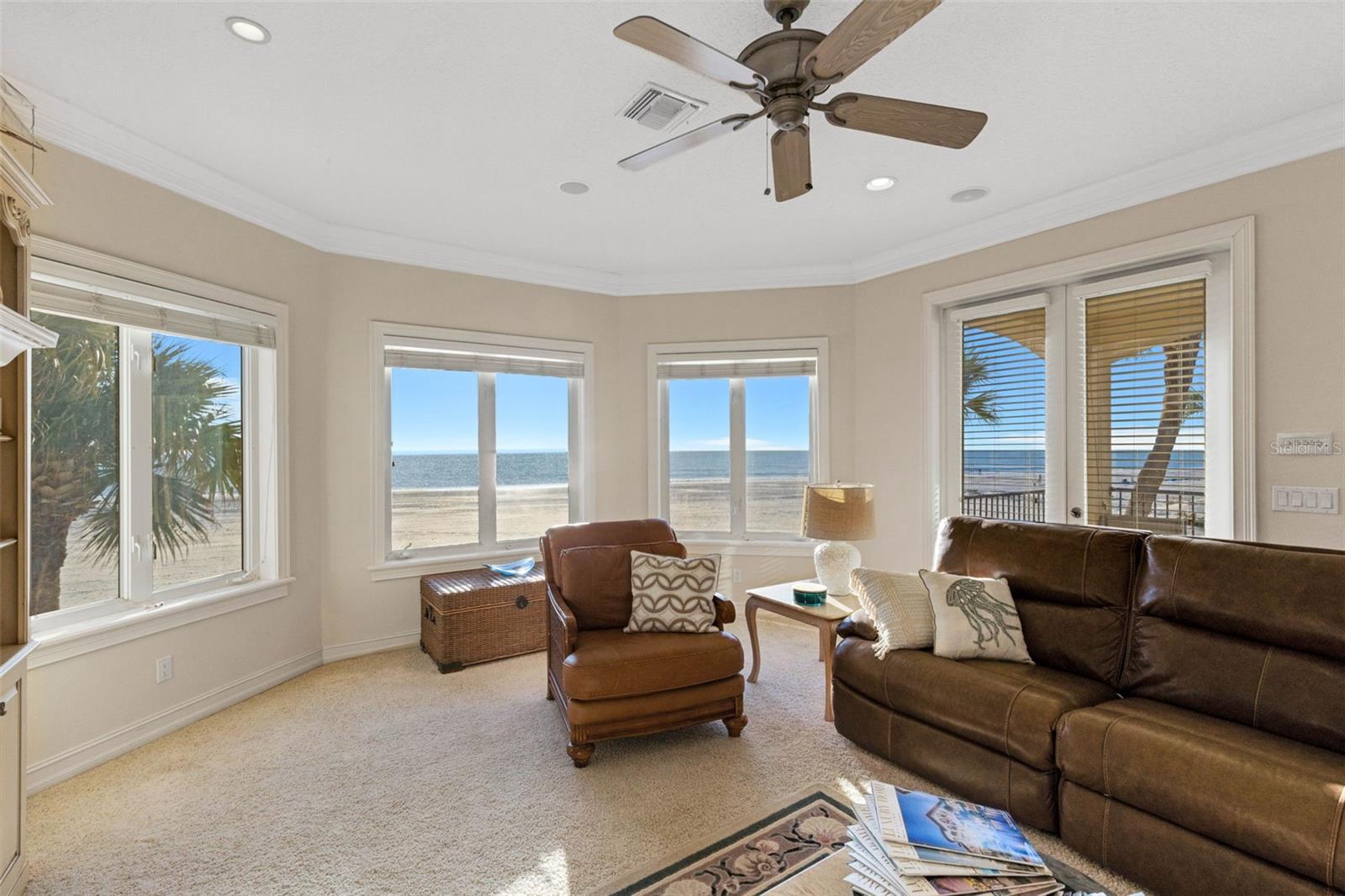 Image 9 of 71 For 13423 Gulf Lane