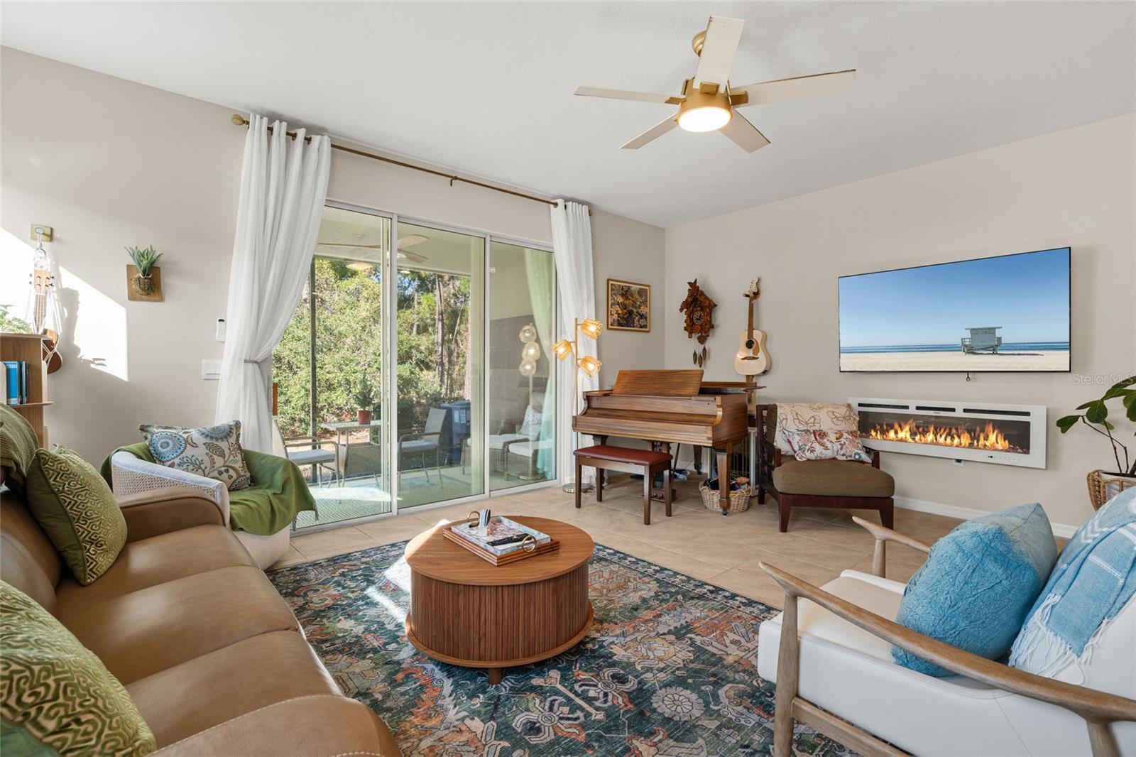 Image 10 of 37 For 6500 Calypso Coral Lane