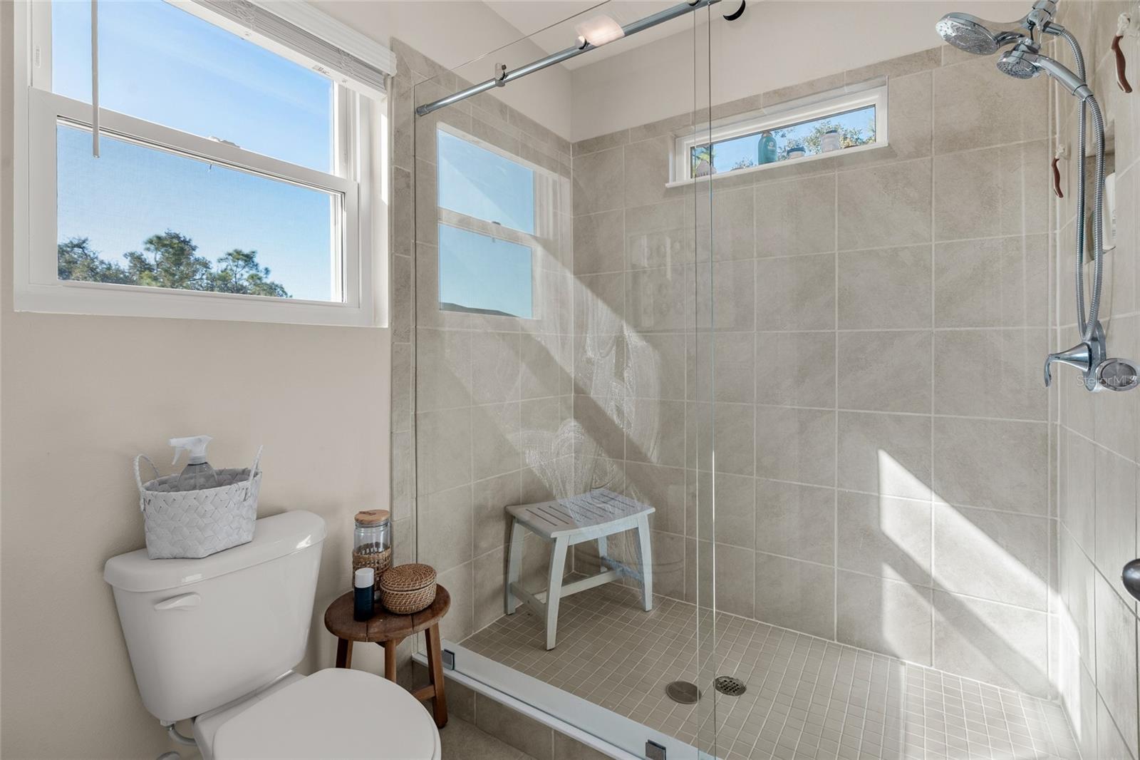 Image 21 of 37 For 6500 Calypso Coral Lane