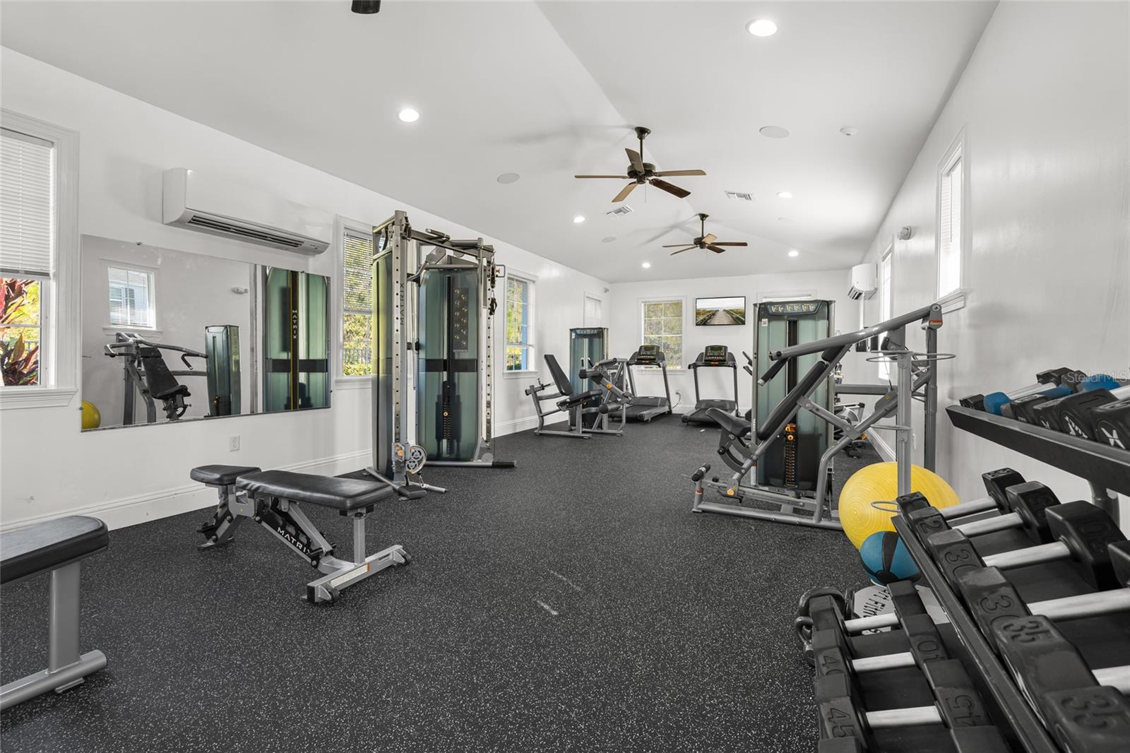 Image 31 of 37 For 6500 Calypso Coral Lane