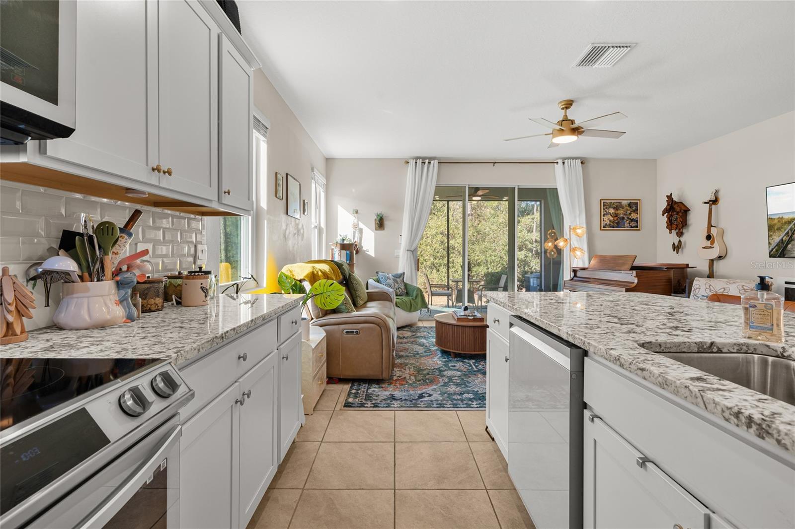 Image 8 of 37 For 6500 Calypso Coral Lane