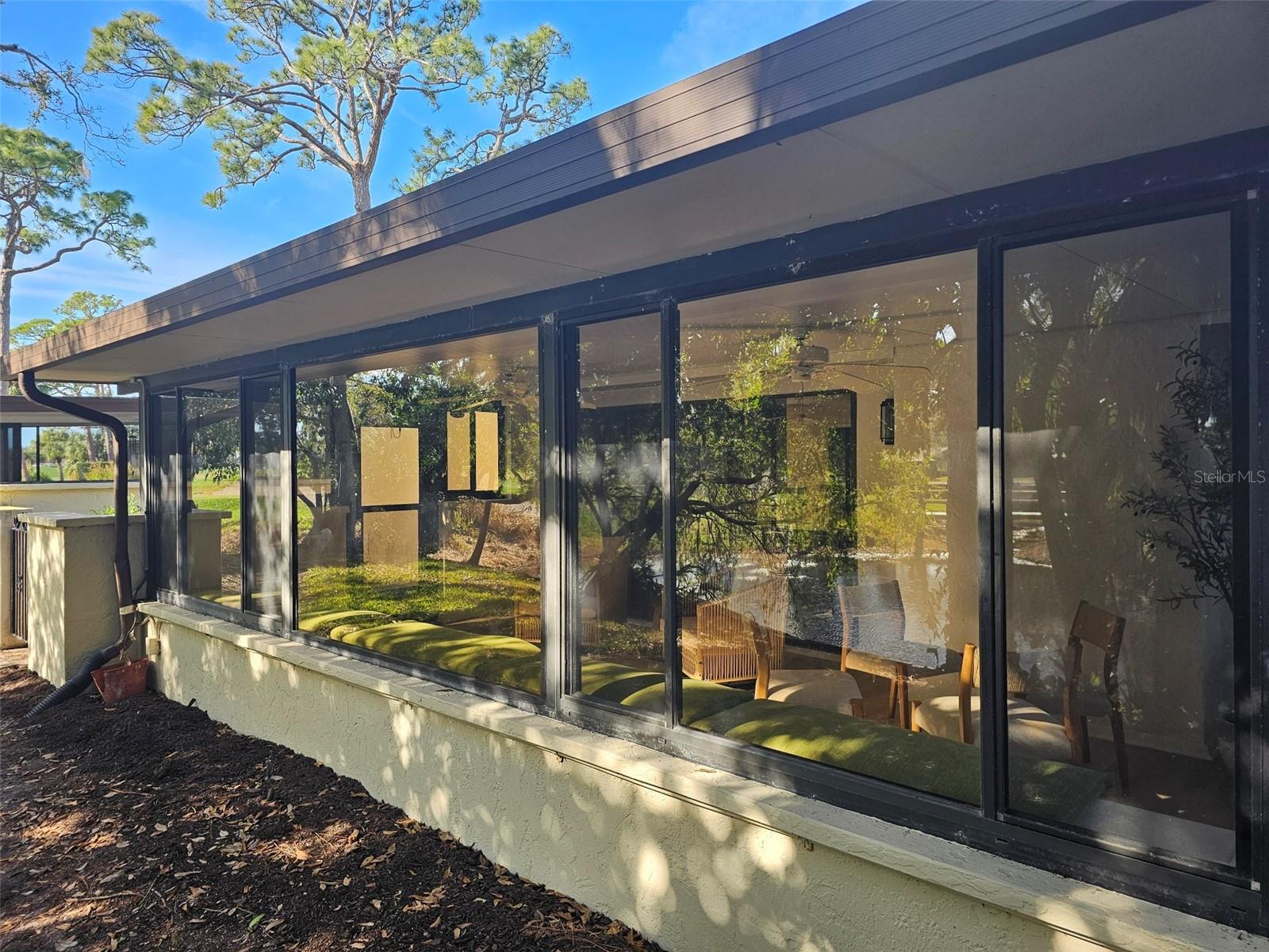 Image 11 of 57 For 4408 La Jolla Drive 19a