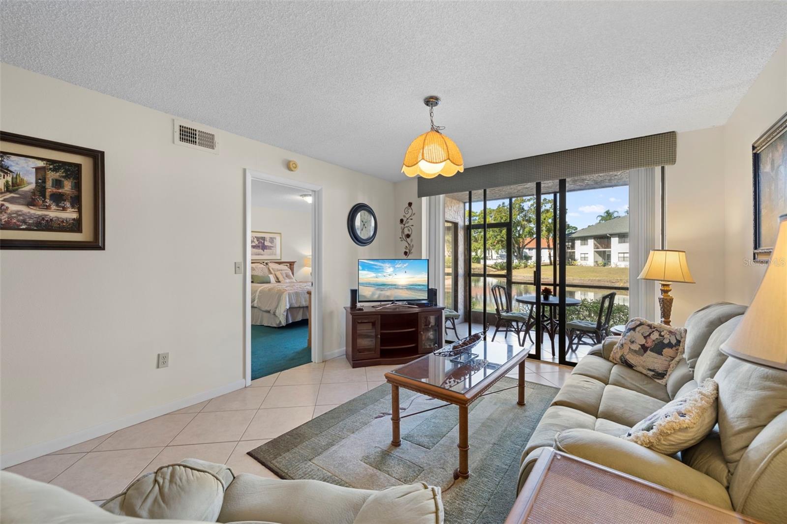 Image 10 of 35 For 4310 46 Ave Avenue W 103