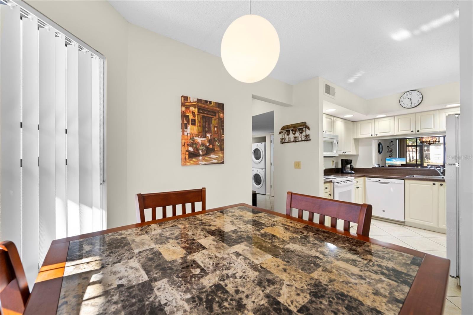 Image 17 of 35 For 4310 46 Ave Avenue W 103