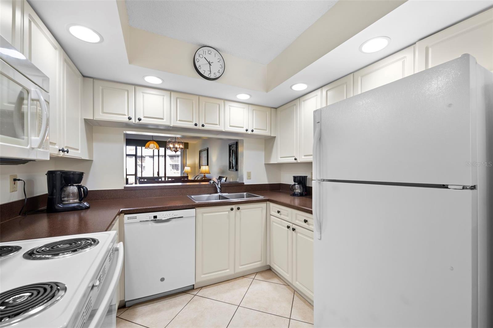 Image 28 of 35 For 4310 46 Ave Avenue W 103