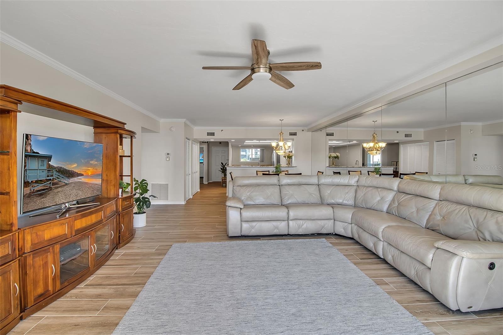 Image 13 of 44 For 1485 Gulf Of Mexico Drive 303