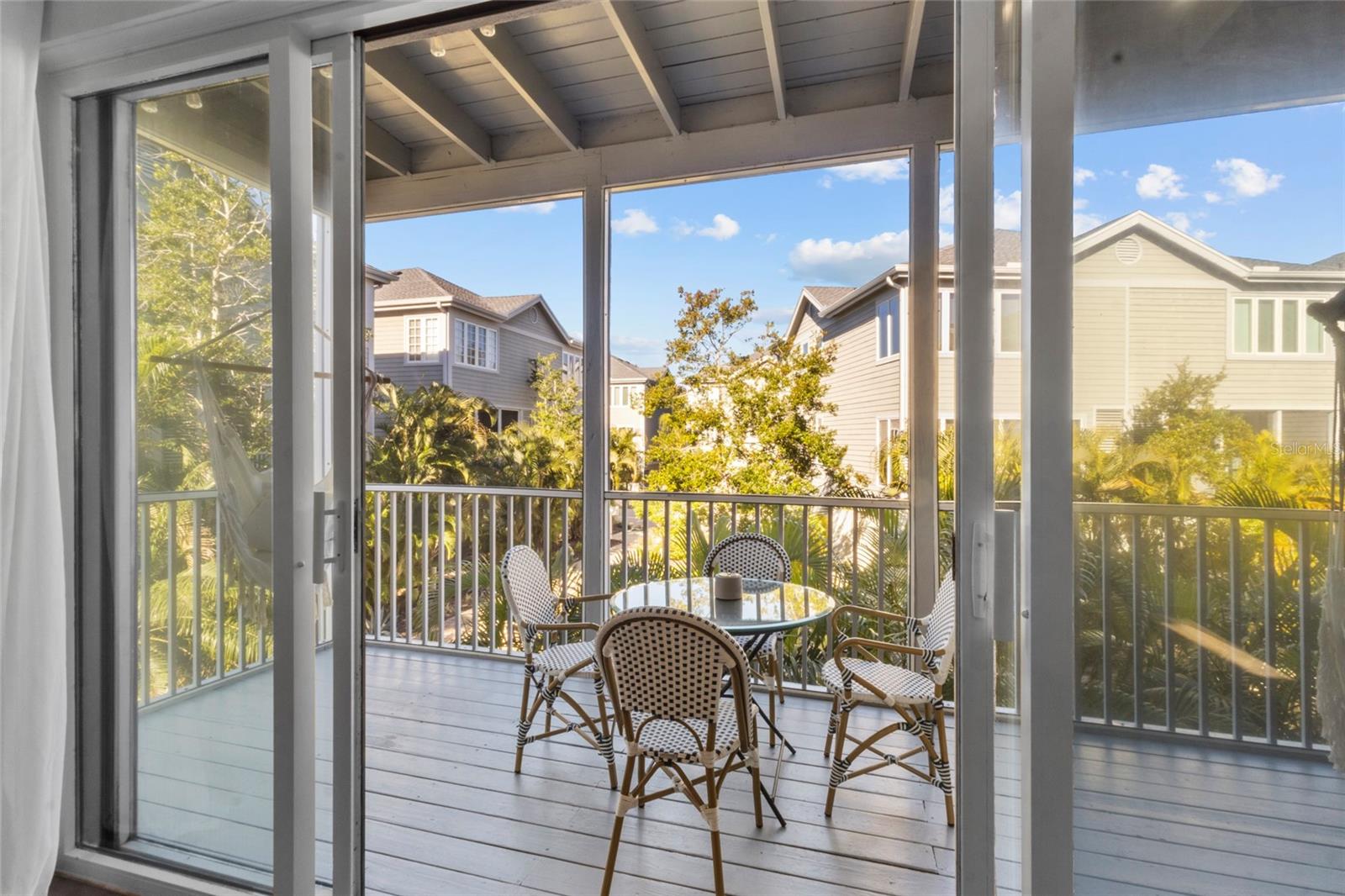 Image 17 of 53 For 515 Forest Way