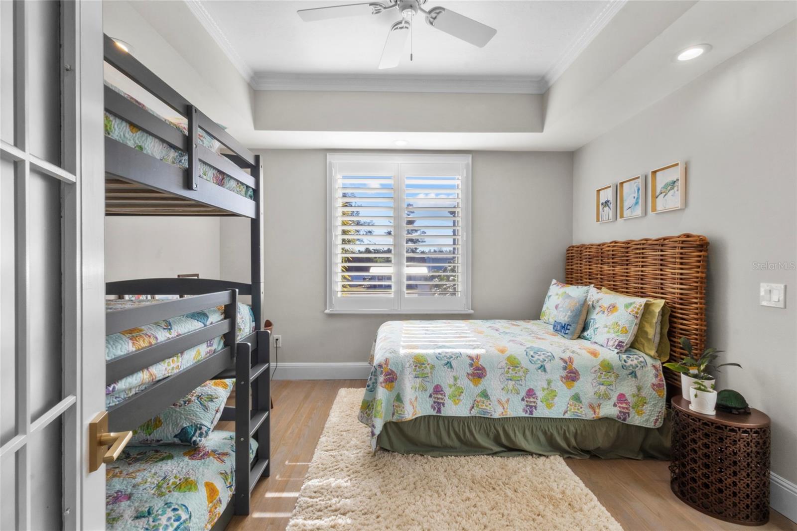 Image 27 of 53 For 515 Forest Way