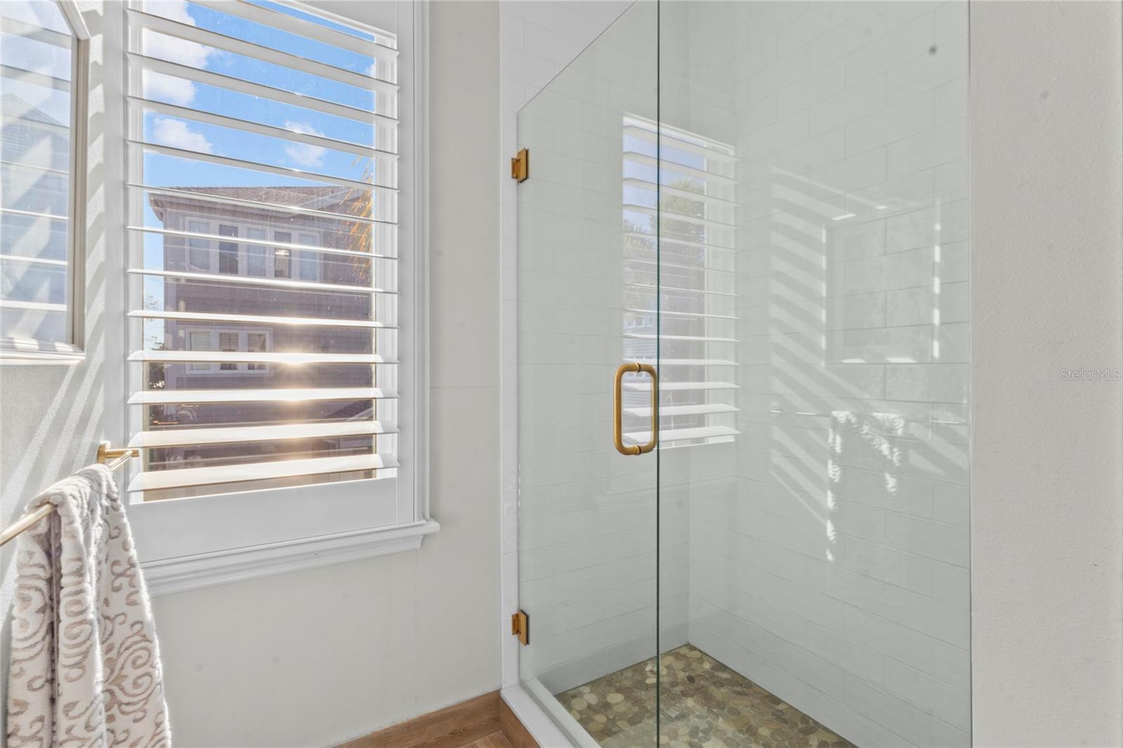 Image 31 of 53 For 515 Forest Way