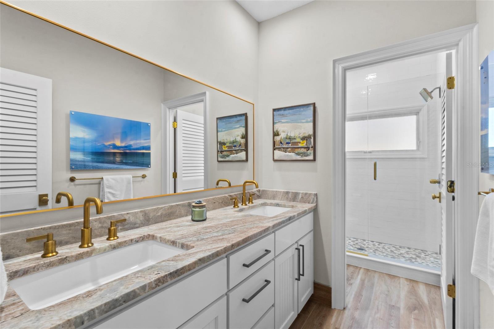 Image 34 of 53 For 515 Forest Way