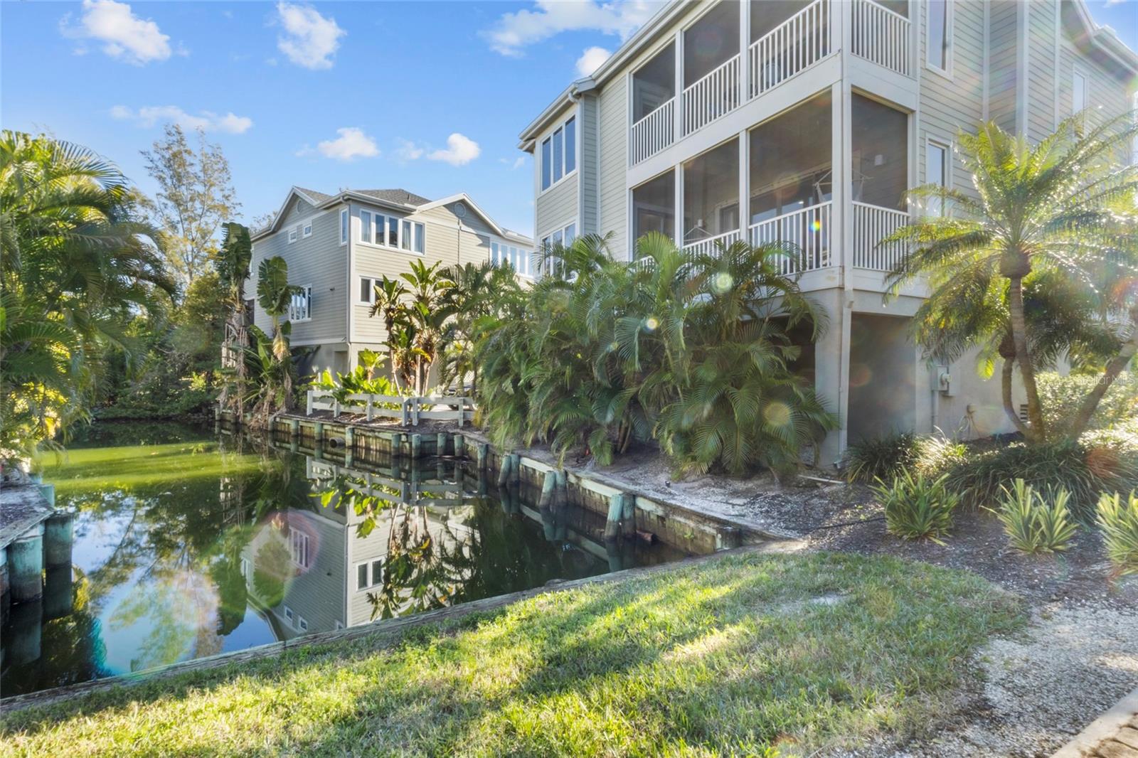 Image 41 of 53 For 515 Forest Way