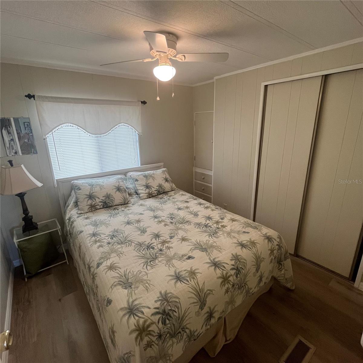 Image 21 of 29 For 808 53rd Avenue E 209