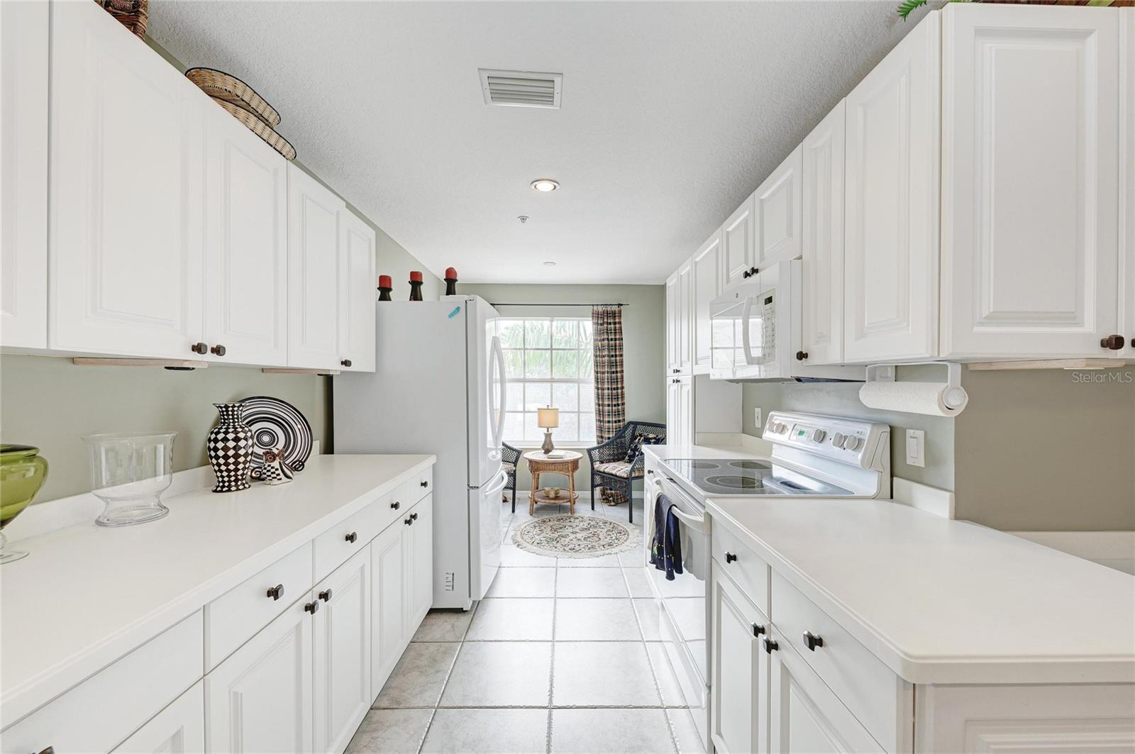 Image 11 of 75 For 6821 Fairview Terrace 6821