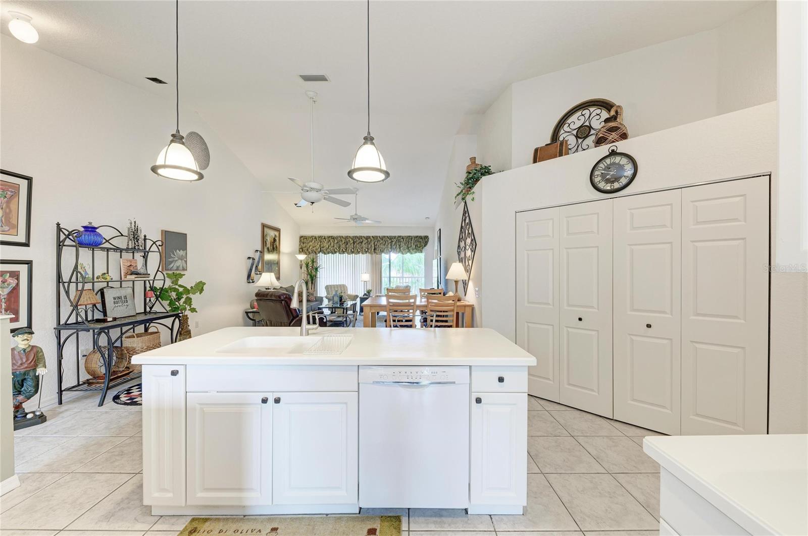 Image 18 of 75 For 6821 Fairview Terrace 6821