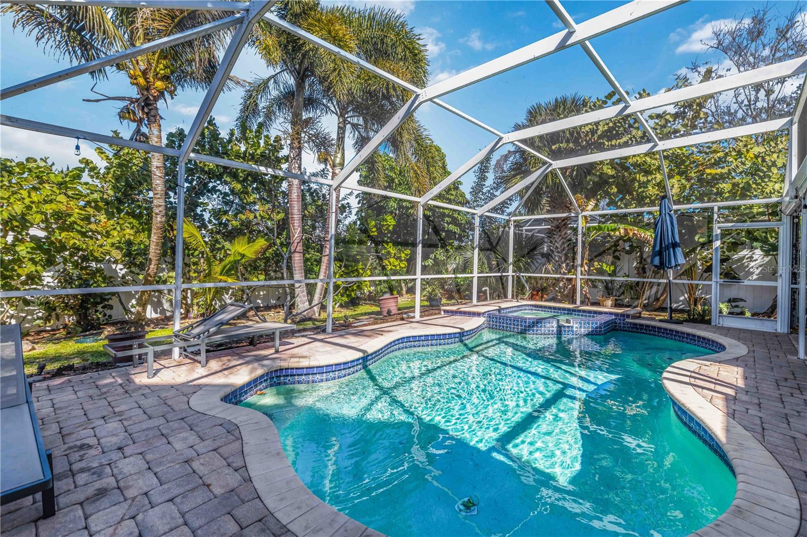 Image 32 of 42 For 8004 22nd Avenue W