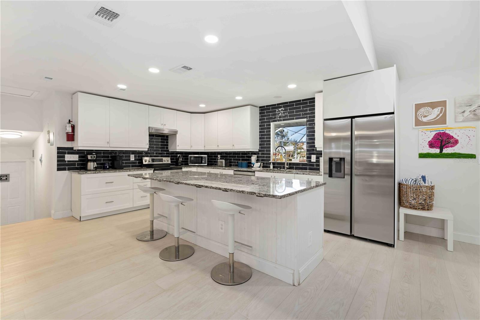 Image 6 of 42 For 8004 22nd Avenue W