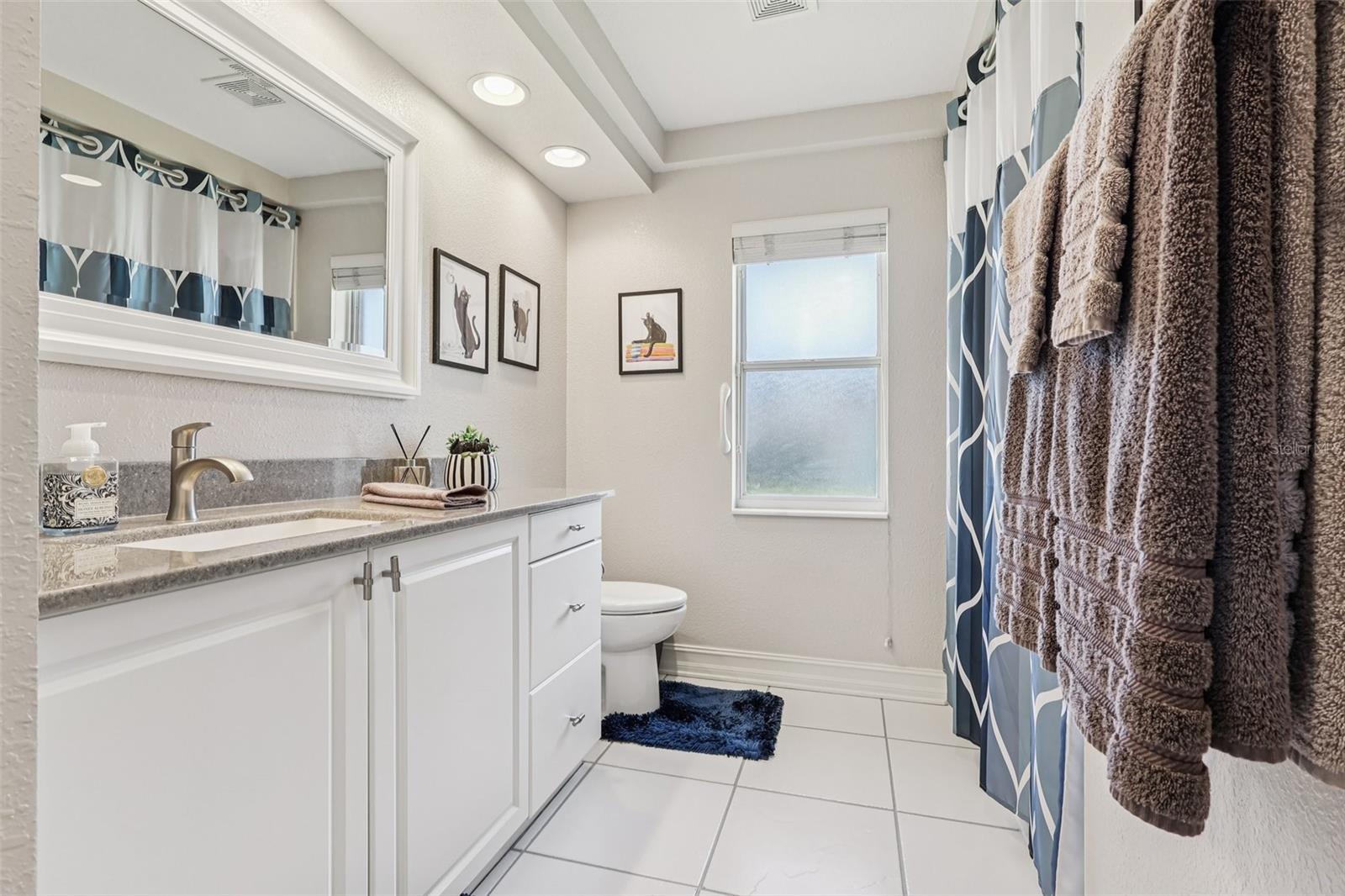 Image 28 of 59 For 1506 Auburn Oaks Boulevard