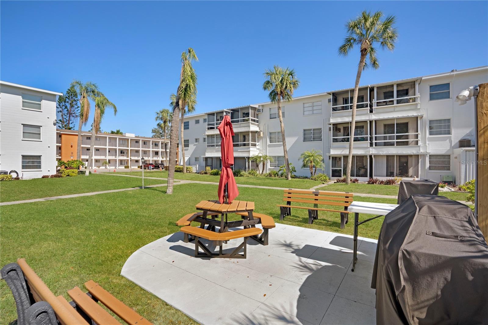 Image 27 of 34 For 2211 Sunset Drive E3