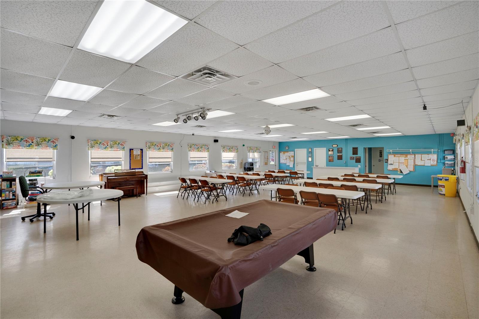 Image 30 of 34 For 2211 Sunset Drive E3