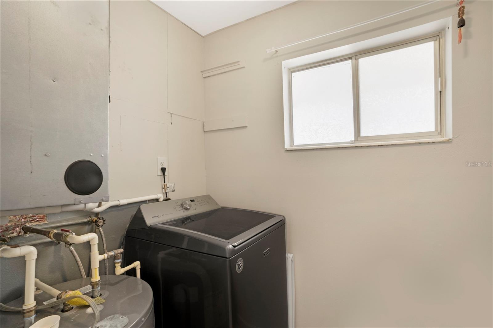 Image 9 of 34 For 2211 Sunset Drive E3