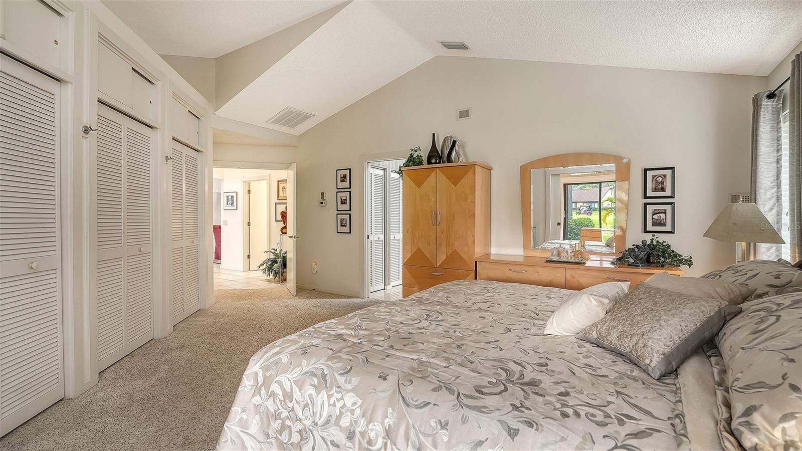 Image 17 of 35 For 8142 Misty Oaks Boulevard