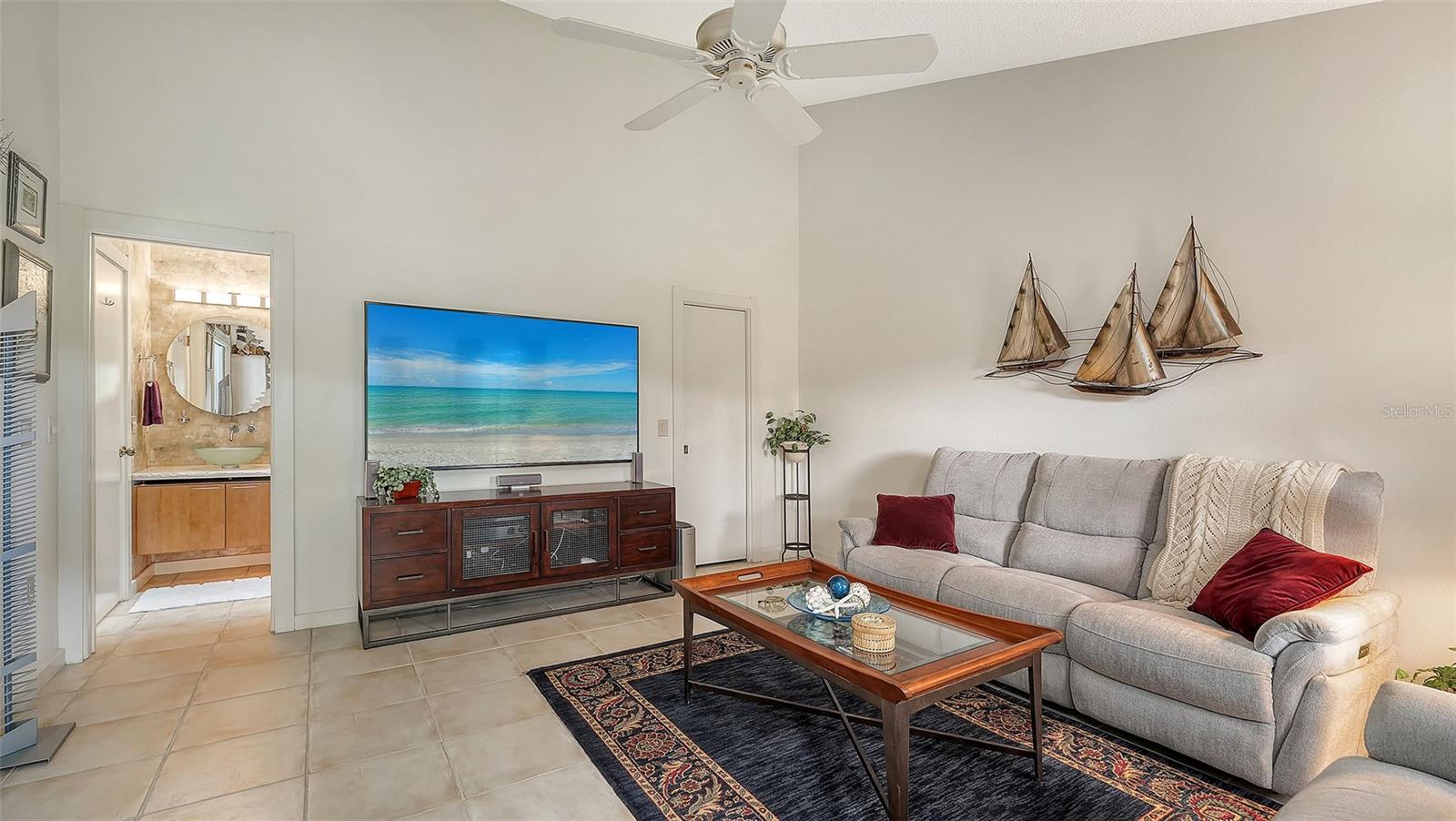 Image 22 of 35 For 8142 Misty Oaks Boulevard