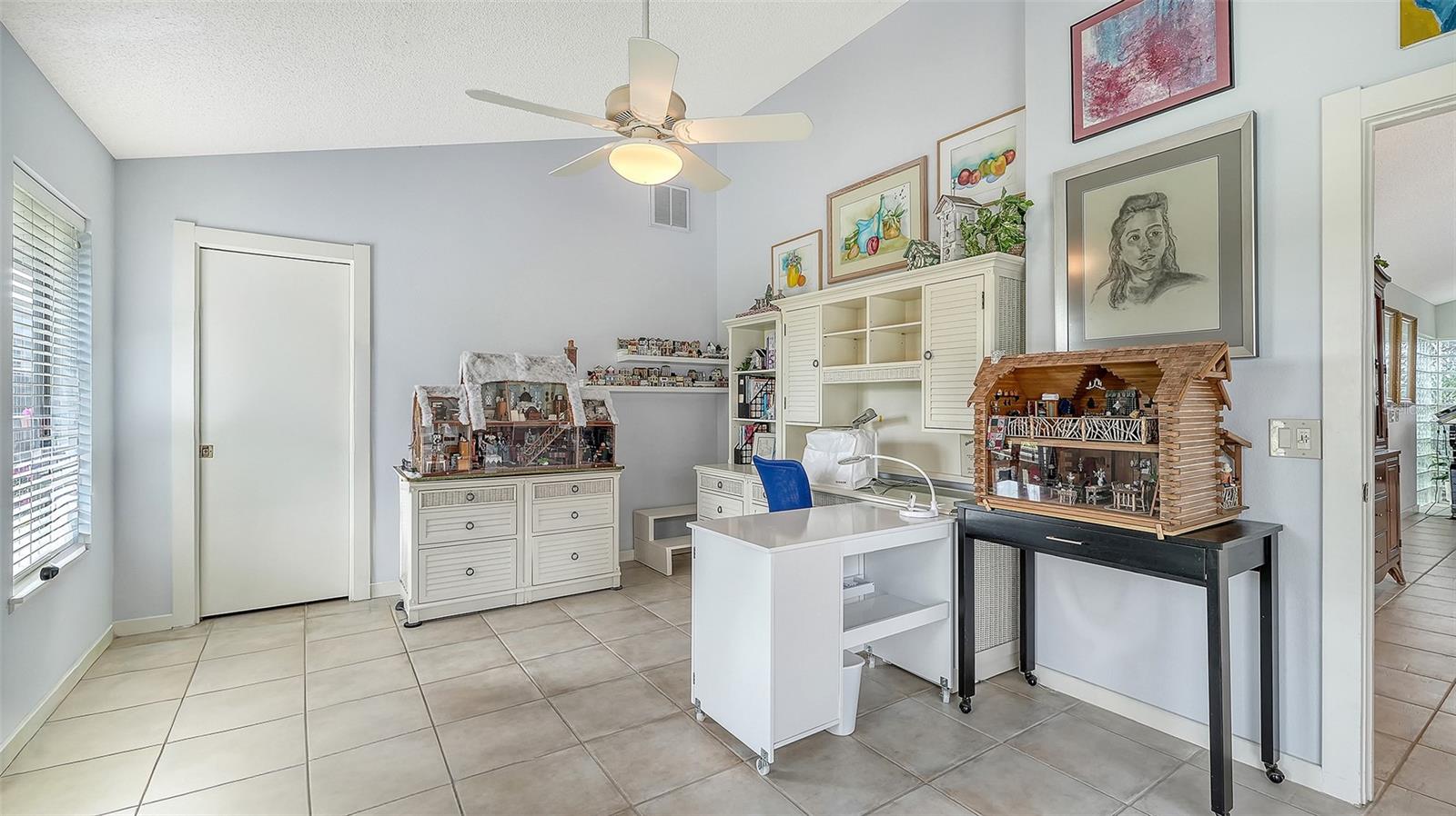 Image 25 of 35 For 8142 Misty Oaks Boulevard