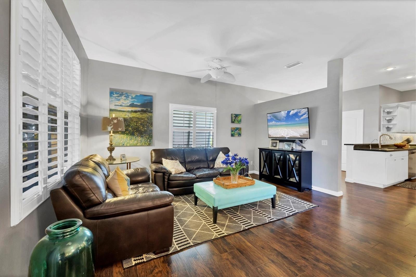 Image 11 of 39 For 4511 Del Sol Boulevard S