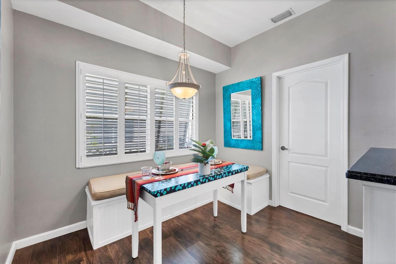 Image 16 of 39 For 4511 Del Sol Boulevard S