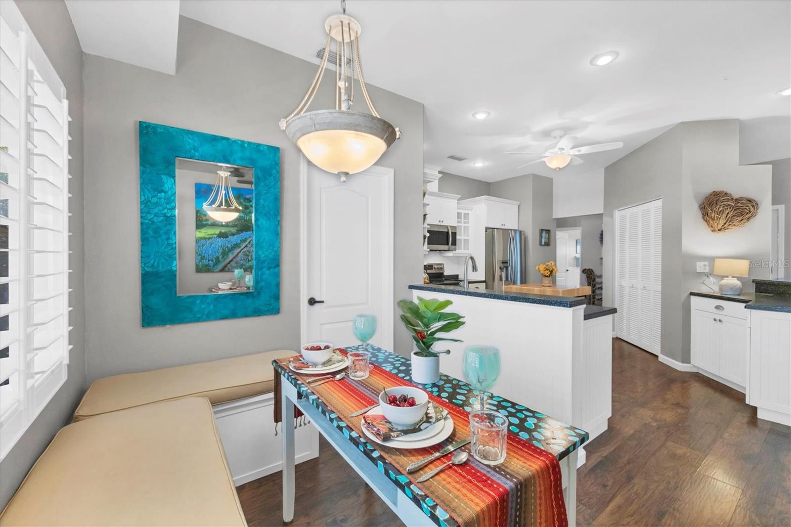 Image 18 of 39 For 4511 Del Sol Boulevard S