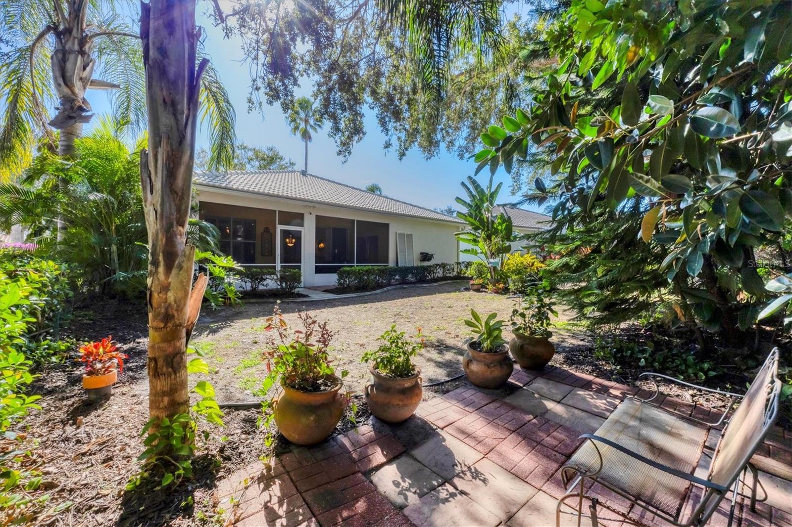 Image 36 of 39 For 4511 Del Sol Boulevard S