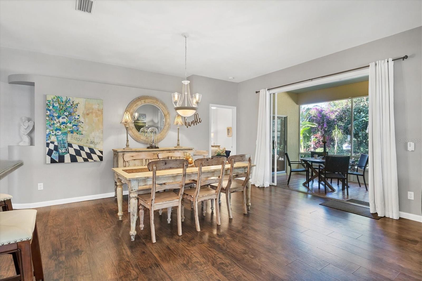 Image 6 of 39 For 4511 Del Sol Boulevard S