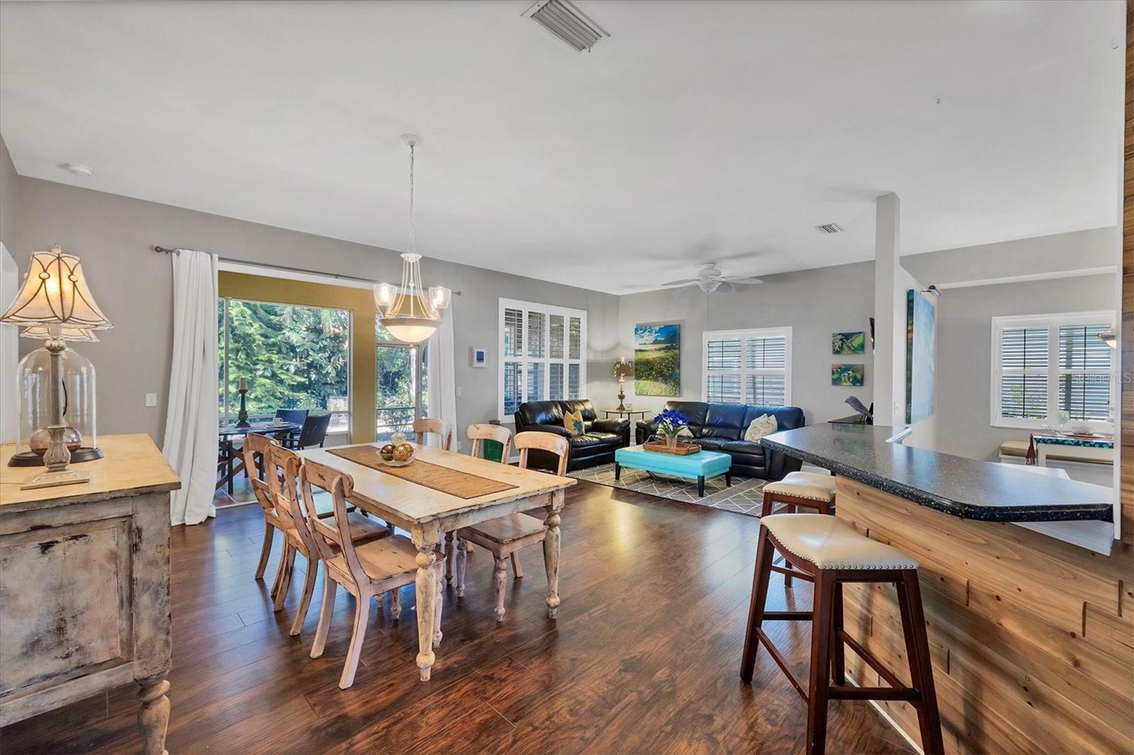 Image 9 of 39 For 4511 Del Sol Boulevard S