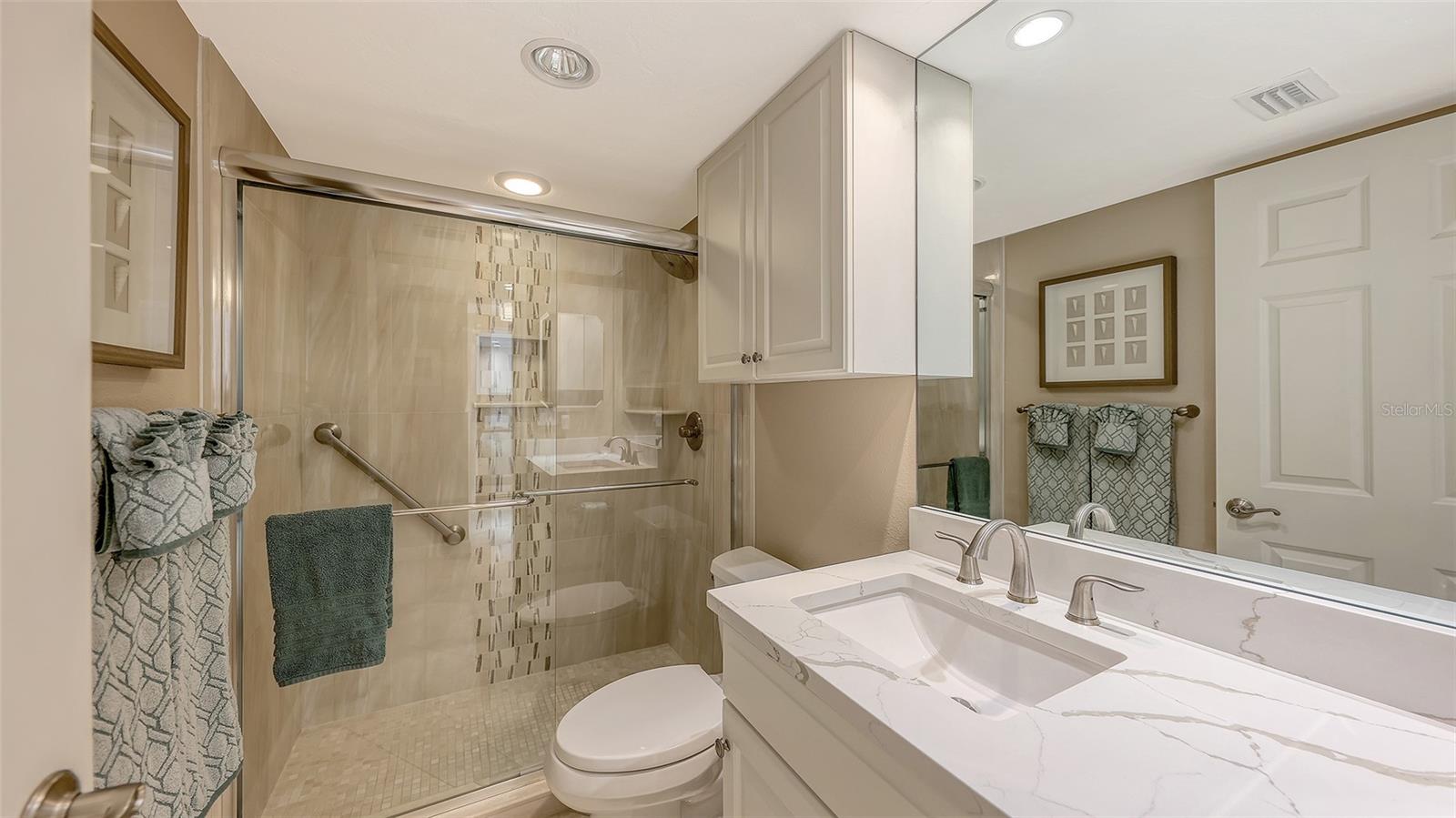 Image 25 of 35 For 5780 Midnight Pass Road 207