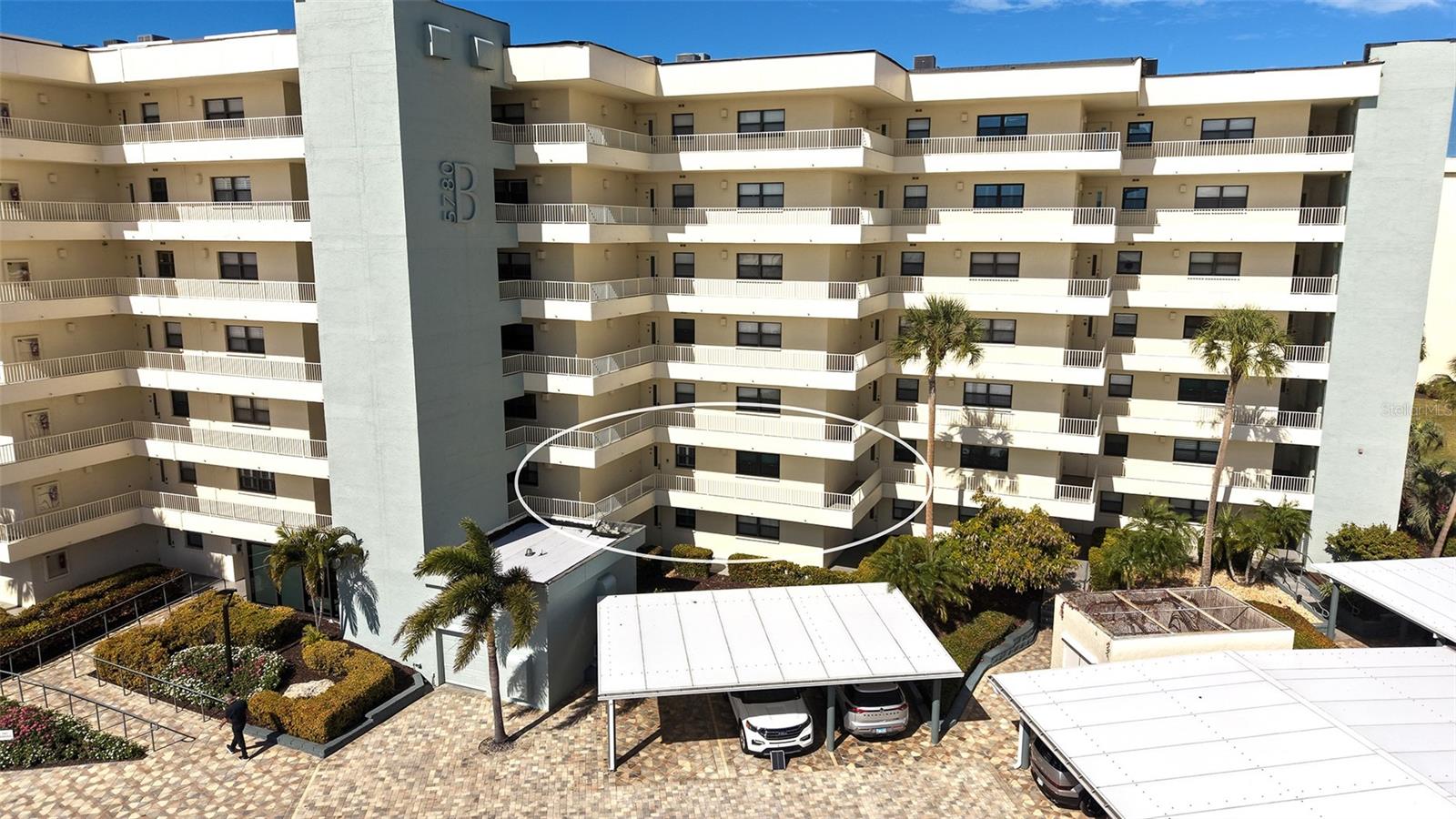 Image 3 of 35 For 5780 Midnight Pass Road 207