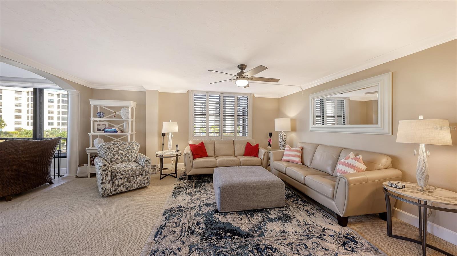 Image 6 of 35 For 5780 Midnight Pass Road 207