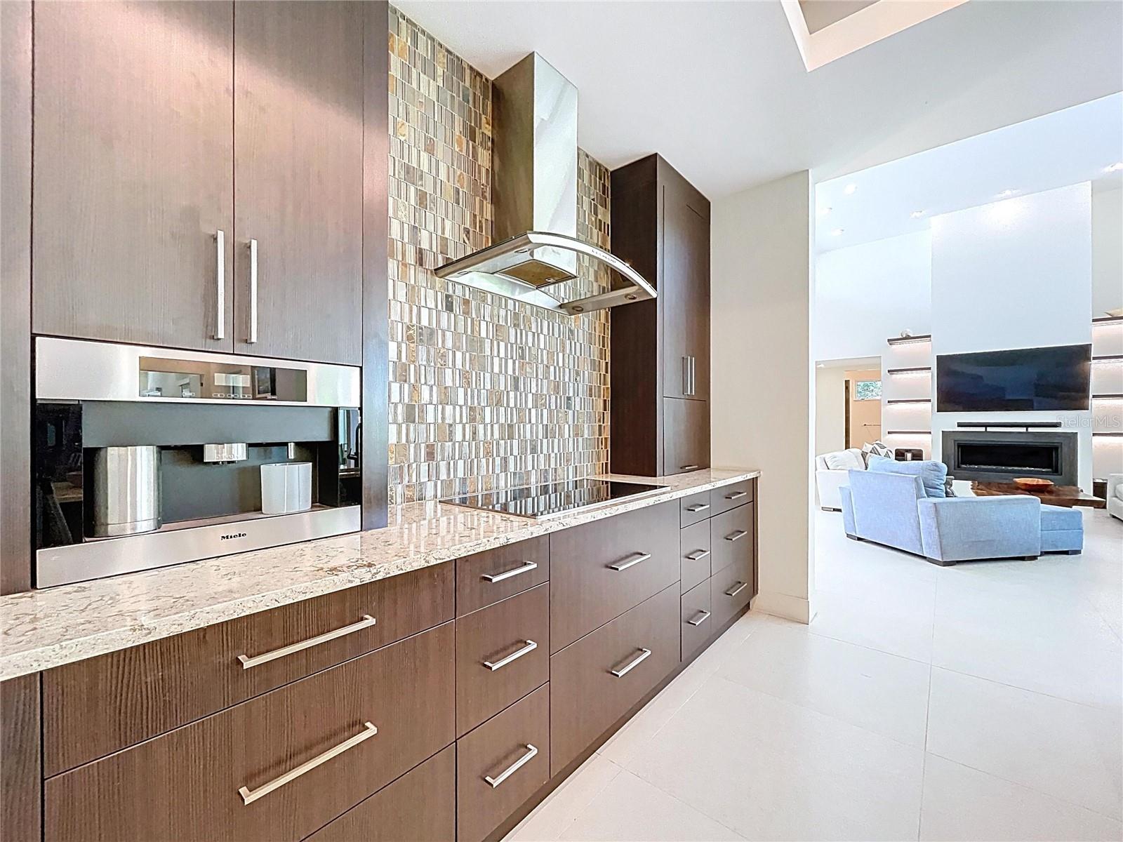 Image 19 of 90 For 1347 Harbor Drive