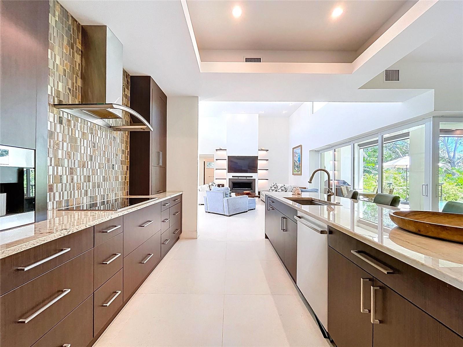 Image 23 of 90 For 1347 Harbor Drive