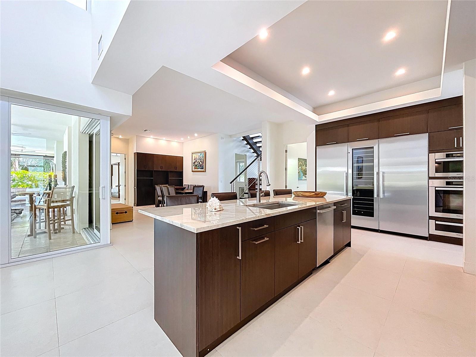 Image 24 of 90 For 1347 Harbor Drive