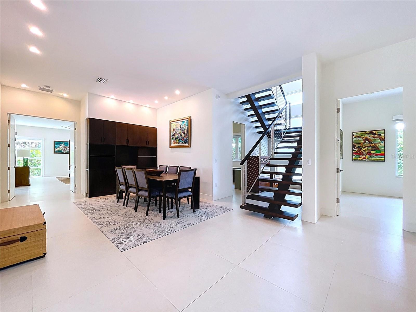 Image 34 of 90 For 1347 Harbor Drive