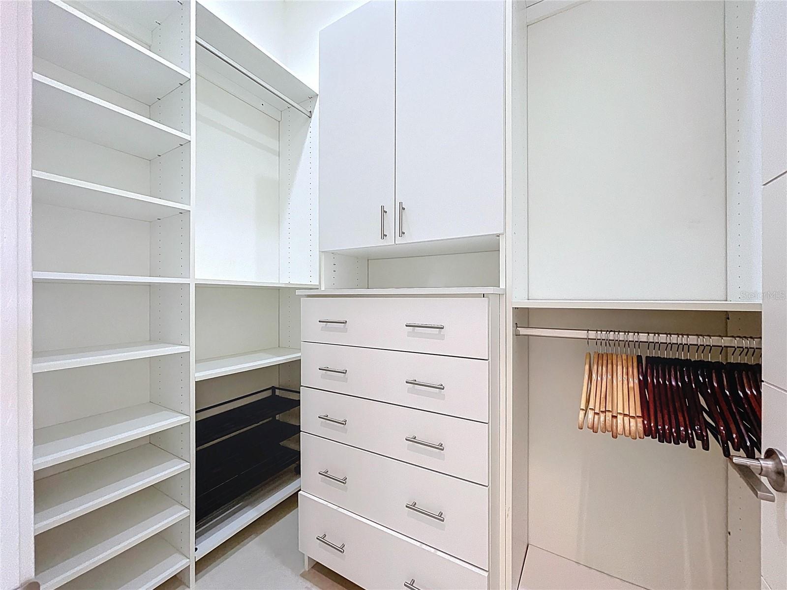 Image 41 of 90 For 1347 Harbor Drive